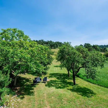 Сasa de vacaciones La Maison De Marie La Canourgue