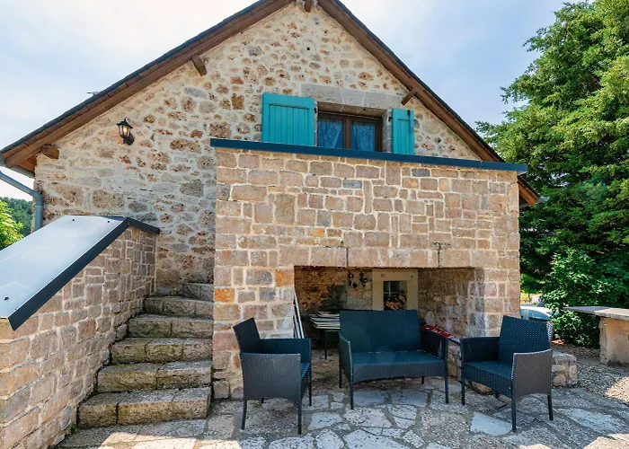 La Maison De Marie 6 Personnes La Canourgue